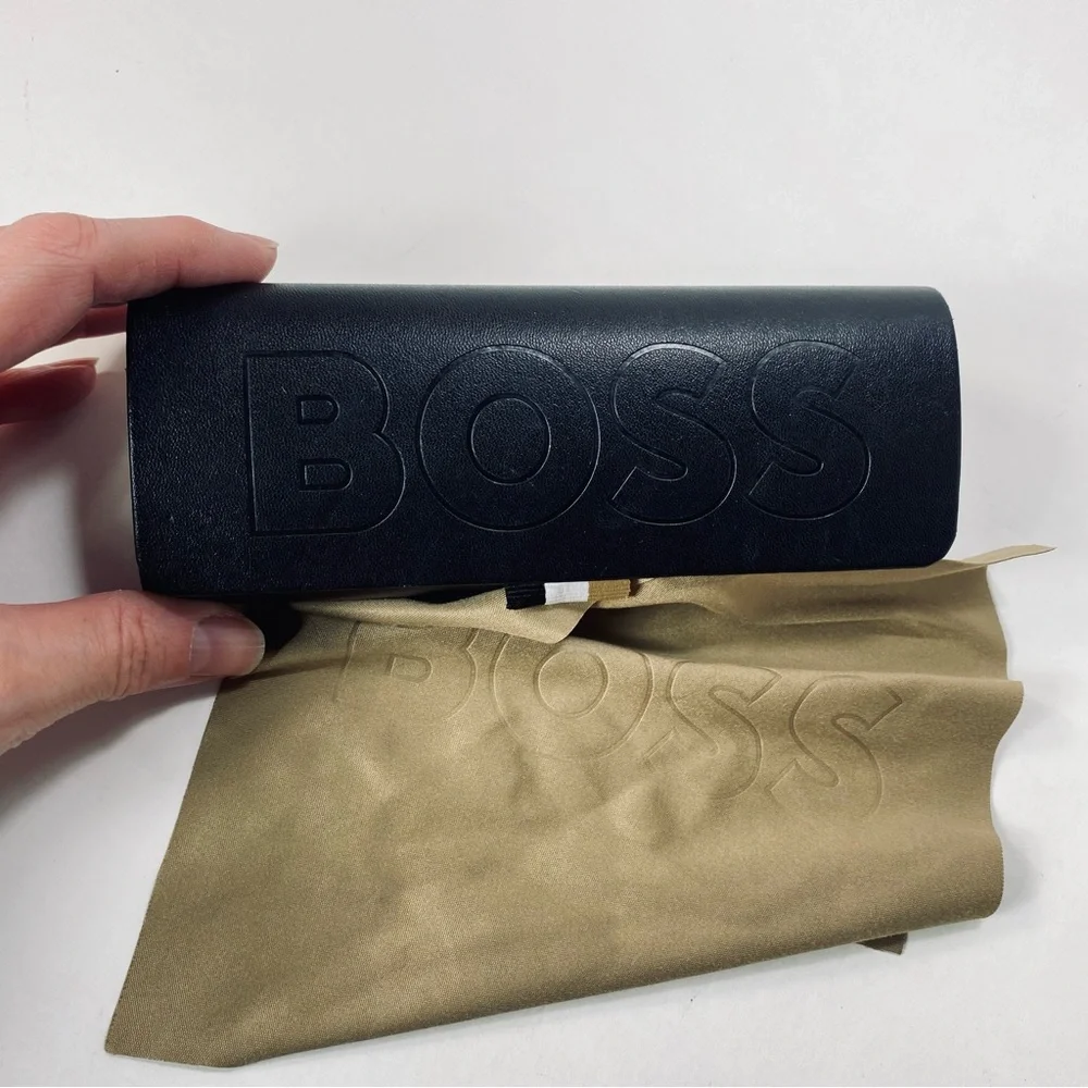 Hugo Boss Clamshell Hard Case Black Eyeglass Sunglasses Case with Cleaning Cloth